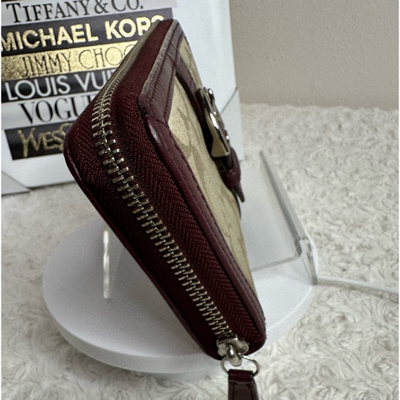 Coach CAMPBELL SIGNATURE BUCKLE ACCORDION Burgundy - Picture 6 of 7